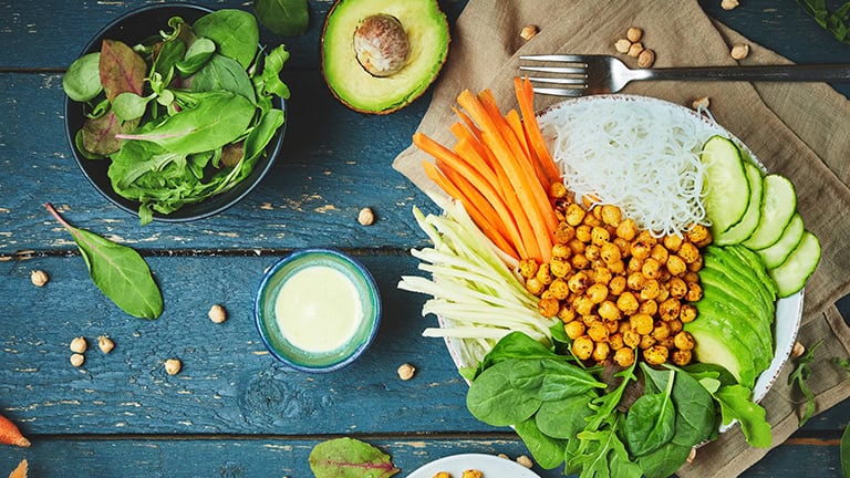 ausgewogene Ernährung Immunsystem stärken Essen Nährstoffe Vitamine